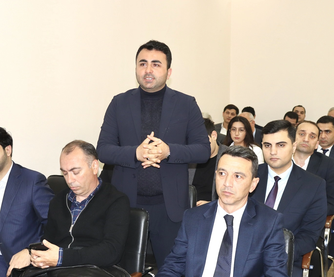Vəkil olmaq üçün müraciət edən keçmiş hakimlər icbari təlimə başladı - FOTO