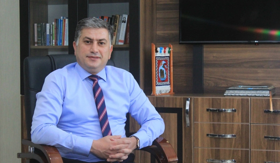 “Pulun var?” – “Var” – “Pulun var, gələrəm”: Azərbaycanda kişilər evlilikdən niyə çəkinir?