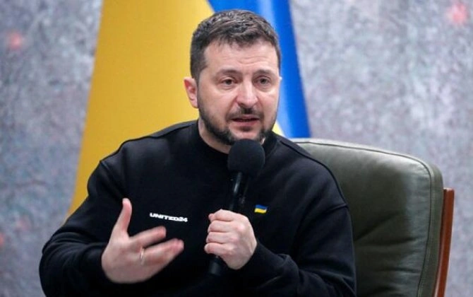 Rusiyanın 15 neft zavoduna zərbələr endirilib - Zelenski