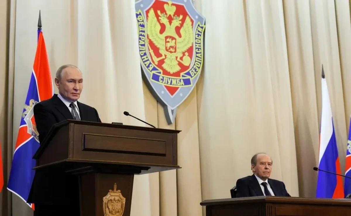 Putin: "Türk axını" və "Mavi axın" qaz kəmərlərini partlatmağa cəhd edirlər"