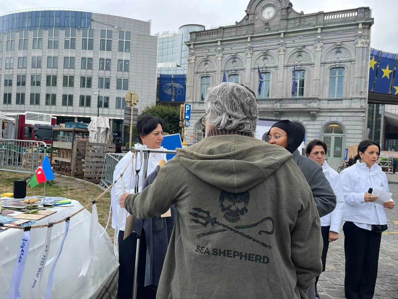Azərbaycanlı itkin ailələri Avropa Parlamenti qarşısında etiraz aksiyası keçirib - FOTO
