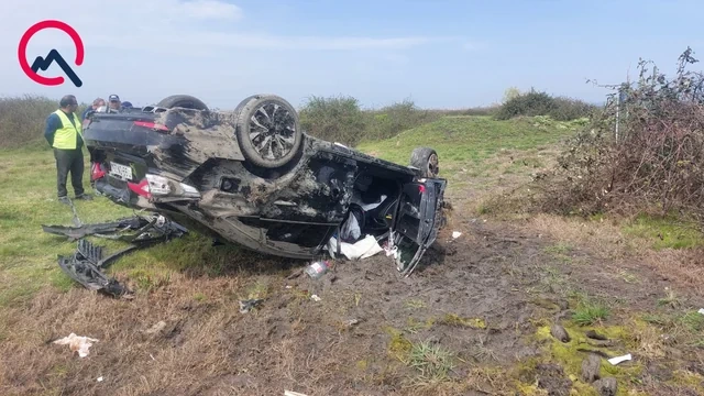 "Hyundai" aşıb əkin sahəsinə düşdü - FOTO