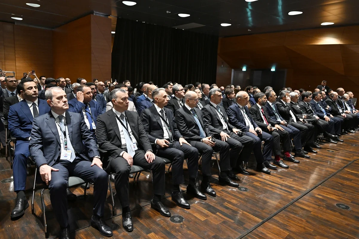 İlham Əliyev Bakıda açılış mərasimində iştirak etdi - FOTO/VİDEO - YENİLƏNİB