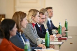 Prezident Aİ-nin ali nümayəndəsinin başçılıq etdiyi nümayəndə heyətini qəbul edib - FOTO