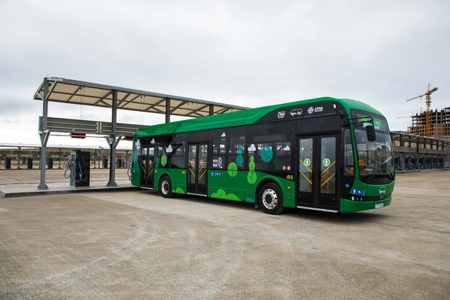 Bakıda iki marşrut üzrə yeni avtobuslar xəttə buraxılır