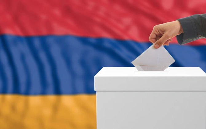 Ermənistanda səs verən hərbi çağırış yaşlı kişilərin ölkədən çıxışına qadağa qoyuldu