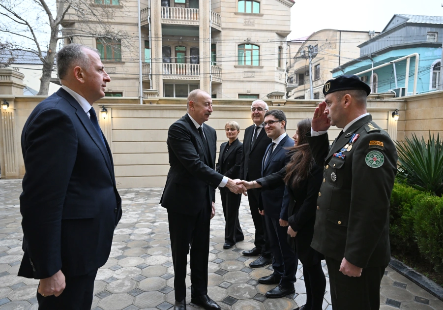 İlham Əliyev Gürcüstanın Azərbaycandakı səfirliyində olub, başsağlığı verib - FOTO