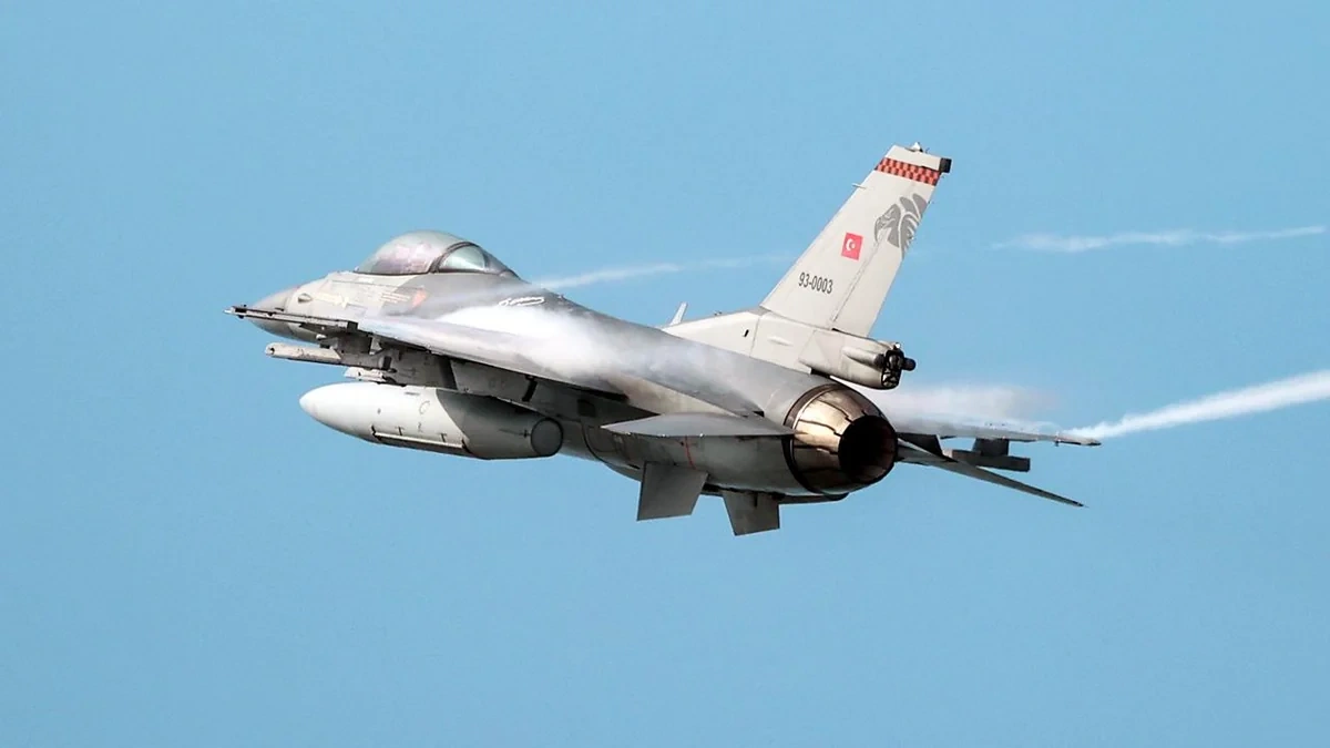 Türkiyə Şimali Kiprə "F-16" qırıcıları göndərəcək