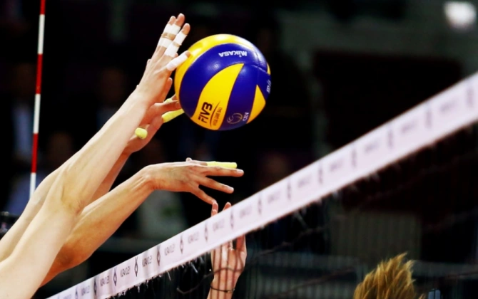 Azərbaycan Yüksək Liqası: "Turan" "Azərreyl"i, UNEC isə "DH Volley"i məğlub edib