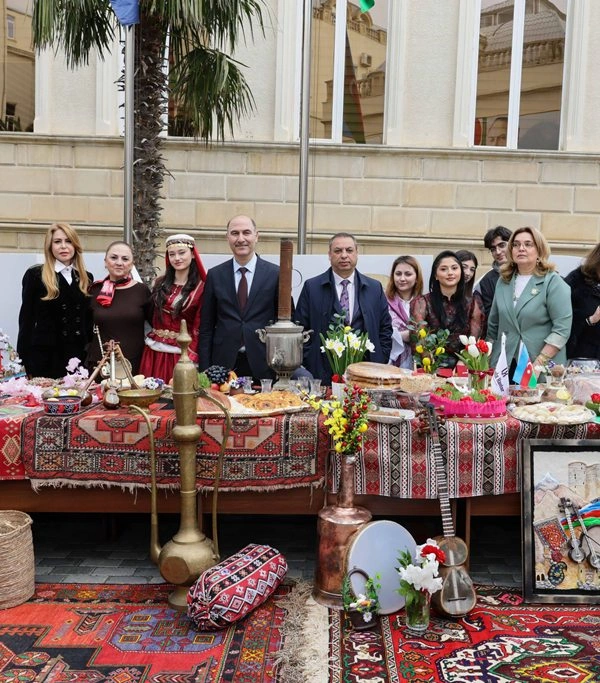 "UNEC-də Novruz daha gözəl olur" adlı təntənəli bayram tədbiri keçirilib - FOTO