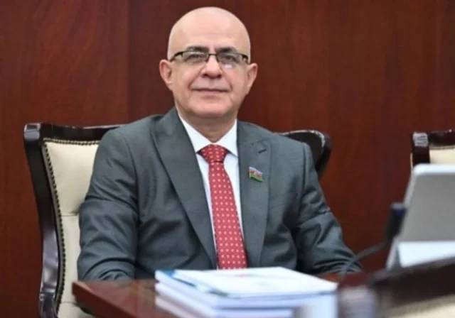 "Mən yer üzündə müəllimdən yüksək ad tanımıram" - Ulu öndərin təhsilə verdiyi müstəsna dəyər - FOTO