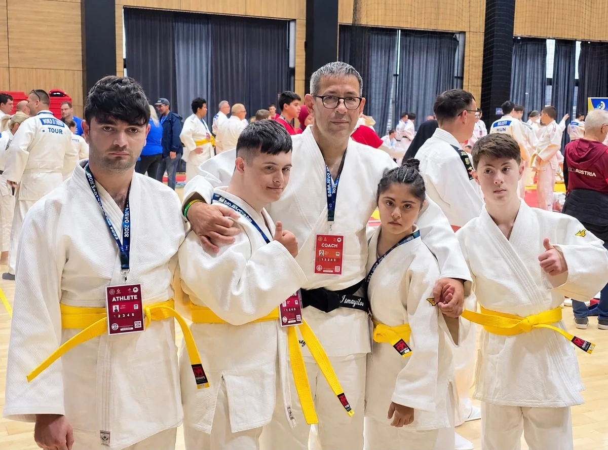 Azərbaycan cüdoçuları Xüsusi Olimpiya Açıq Turnirində 5 medal qazanıblar - FOTOLAR