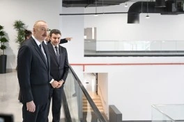 Prezident Milli Aviasiya Akademiyasında Beynəlxalq Təlim Mərkəzinin açılışında iştirak edib - FOTO
