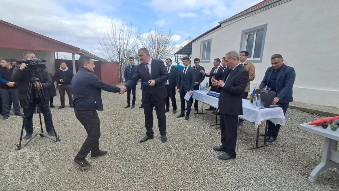 Xocavəndin Xanoba kəndində 25 ailəyə evlərinin açarları təqdim olunub - FOTO