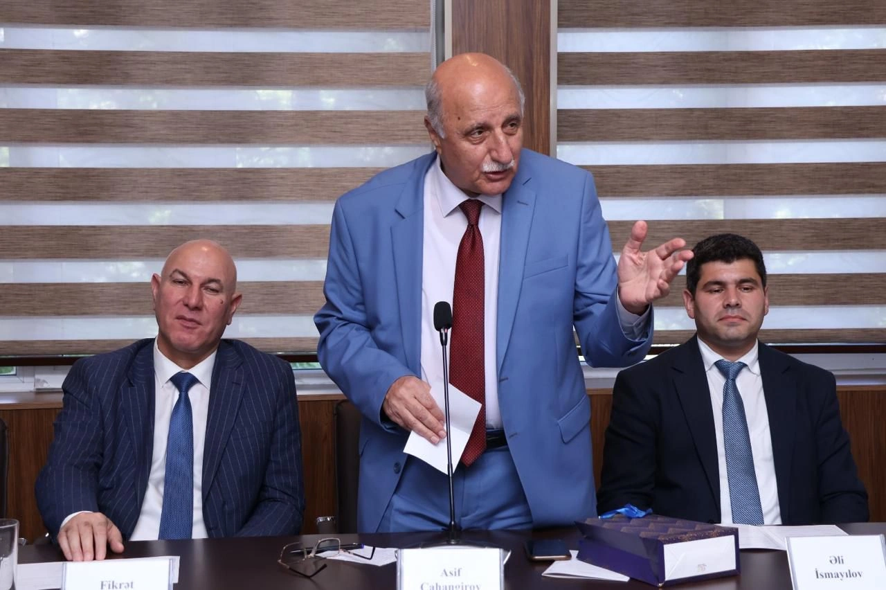 BSU-da Ənvər Abbasovun 75 illiyinə həsr olunan konfrans keçirilib - FOTO