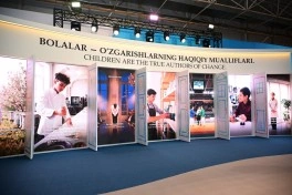Leyla Əliyeva Səmərqənddə “Uşağın gözü ilə dünya” sərgisi və İmam əl-Buxari memorial kompleksi ilə tanış olub - FOTO