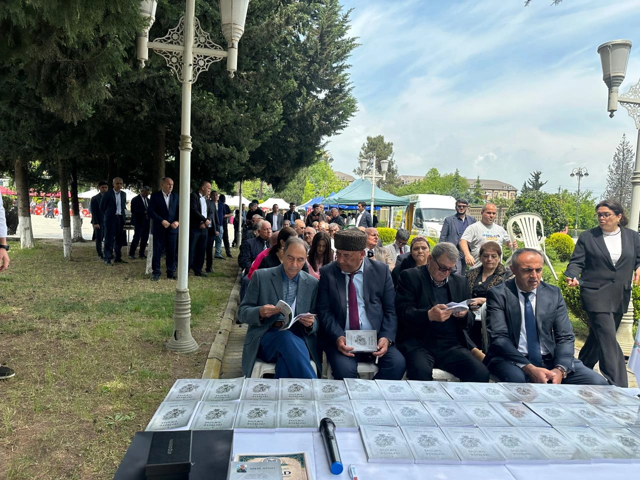 Masallı Kitab Festivalında Əkbər Qoşalının “Seçilmiş əsərləri”nin I cildinin imza mərasimi keçirilib - FOTO