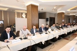 Azərbaycan və Ermənistan nümayəndələrinin iştirakı ilə dəyirmi masa keçirilir - FOTO