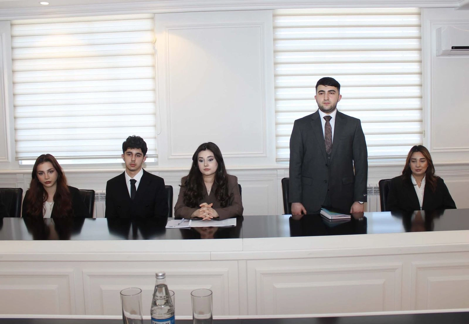 Universitetin rektoru Tələbə Gənclər Təşkilatının İdarə Heyətinin üzvləri ilə tanışlıq görüşü keçirdib