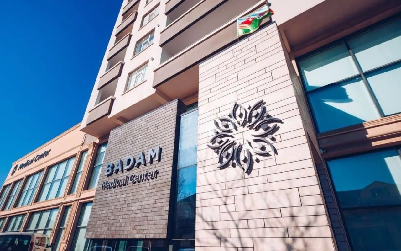 "Badam" klinikasının direktoru istefa verdi - SƏBƏB