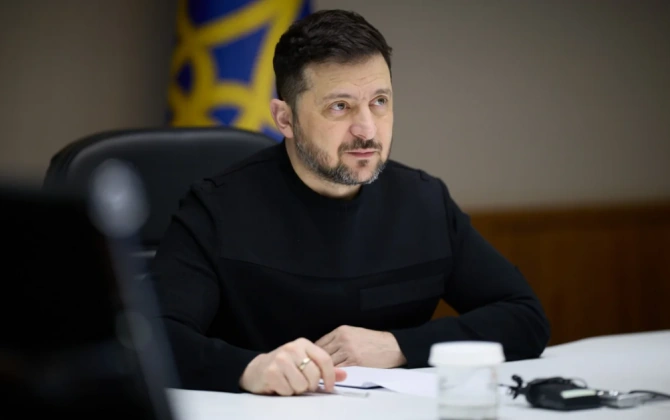 Zelenski Ukrayna ordusunda islahatların iyunda başlayacağını elan edib