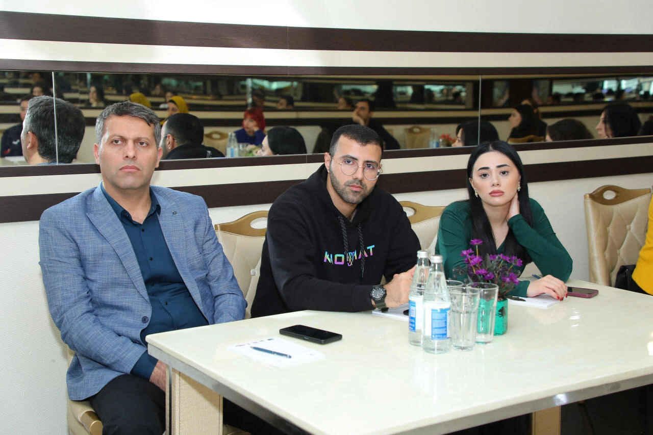 “Mediada Azərbaycan dili” mövzusunda ilk təlimlər keçirildi - FOTO