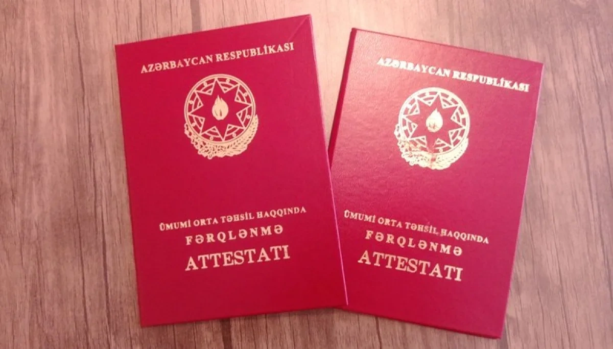 Bakıda 4 490 nəfər məktəbi fərqlənmə attestatı ilə bitirib