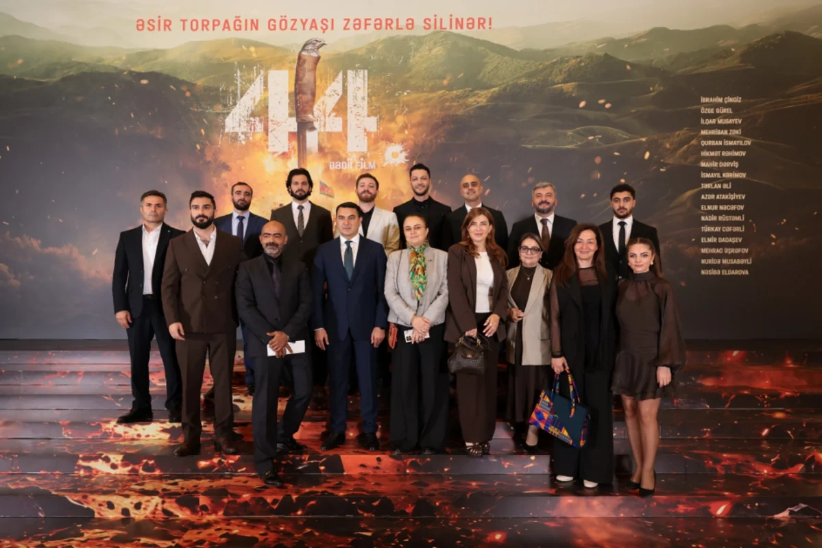 "44" bədii filminin premyerası baş tutub: Arzu Əliyeva və Alyona Əliyeva təqdimatda iştirak ediblər