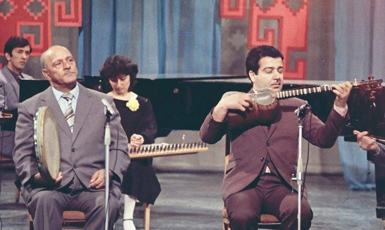 “Güllü Muradovaya yazdım ki, gül kimi səsin var, bu mahnını oxuyanda niyə qışqırırsan?” - FOTO+ÖZƏL
