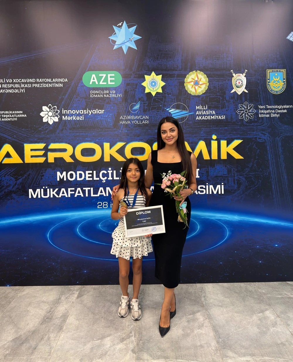 Şəhid övladı Mirzəyeva Aylin Elçin qızı Aerokosmik Modelçilik Festivalında I yerə layiq görülüb