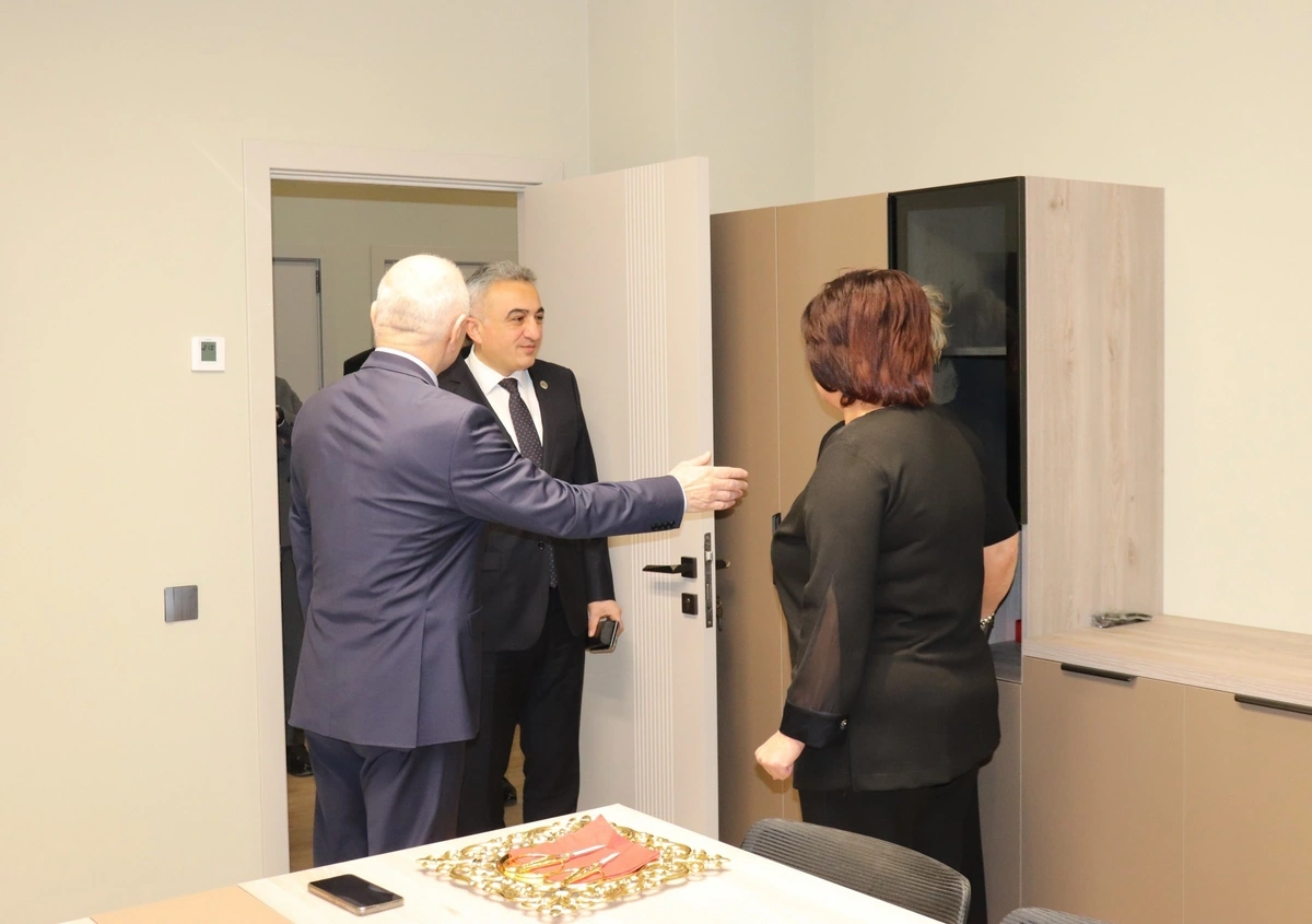 Azərbaycanda fəaliyyət göstərən vəkil bürolarının sayı 144-ə çatdı - FOTO