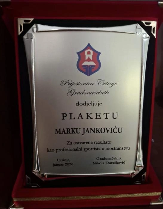 Marko Yankoviç mükafatlandırıldı - FOTO
