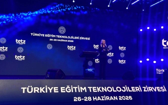 Nazir müavini İdris İsayev Türkiyə Təhsil Texnologiyaları Zirvəsi və Sərgisində çıxış edib - FOTO