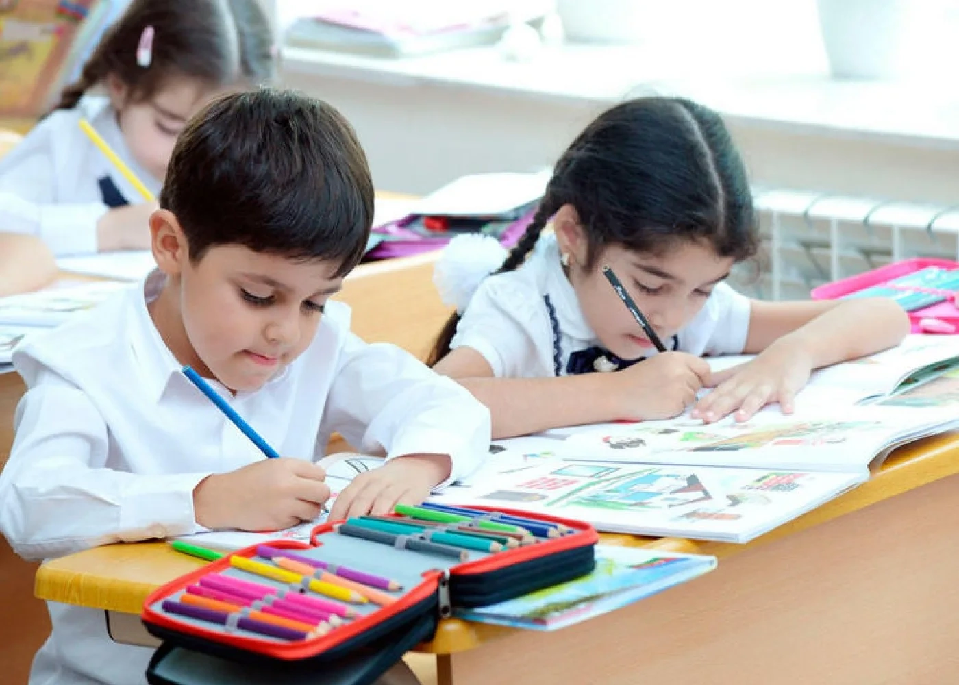 I sinif üzrə prioritet məktəblərdə boş qalan yerlərə qəbul başlayır