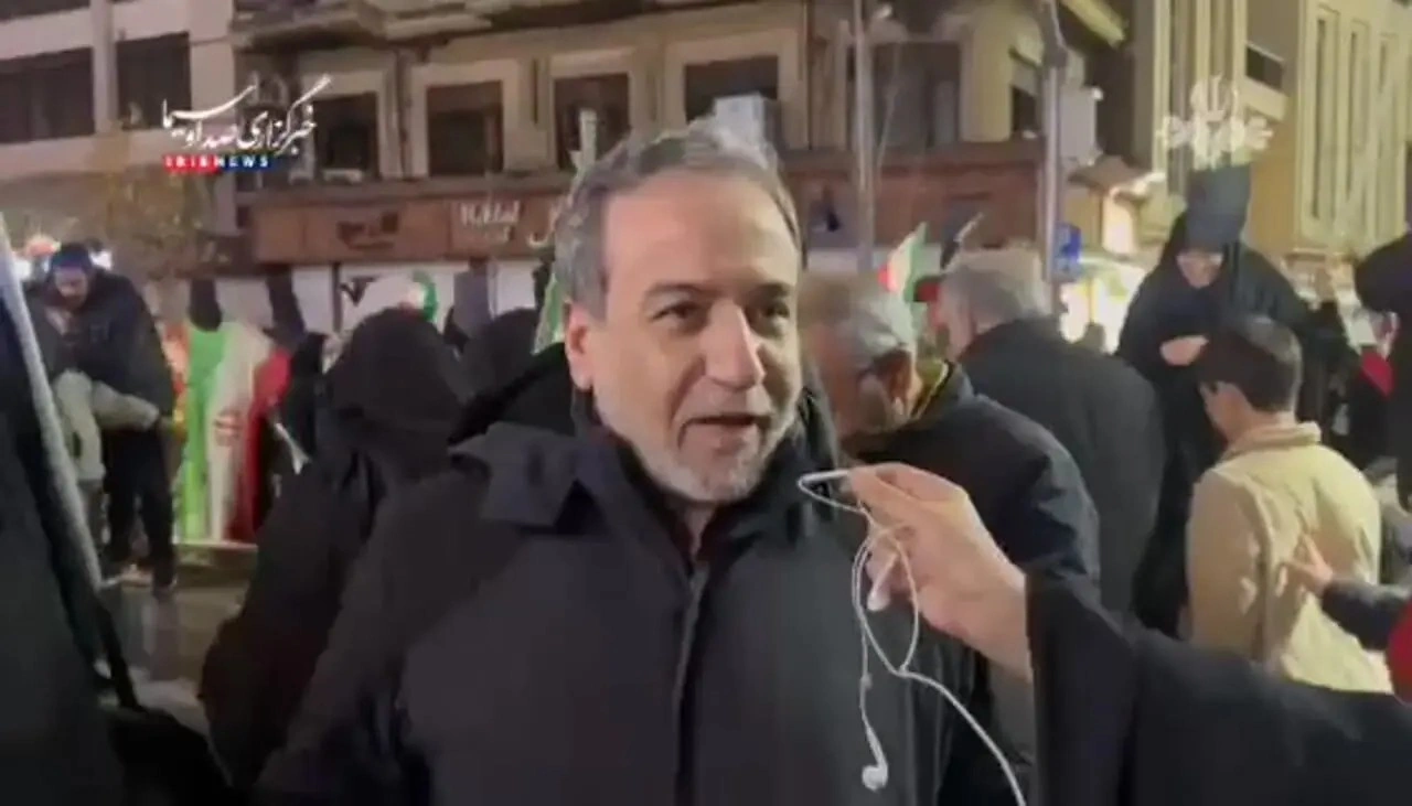 Pezeşkian və Əraqçı Tehranda keçirilən mitinqə qatıldılar...-FOTO+VİDEO