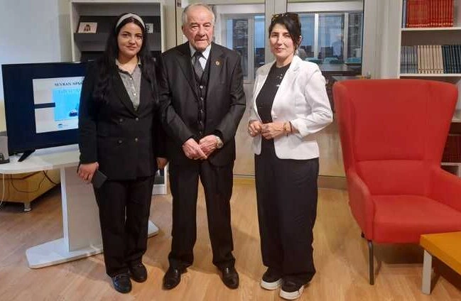 Borxesin xəyalındakı Cənnət və... - Seyran Səxavət
