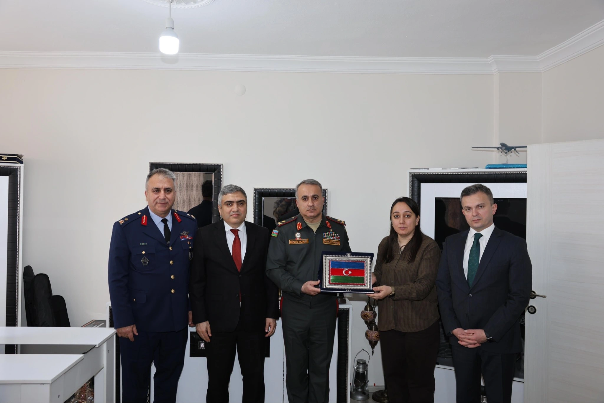 Azərbaycanın hərbi attaşesi Amasiyada şəhid ailələrini ziyarət etdi - FOTO