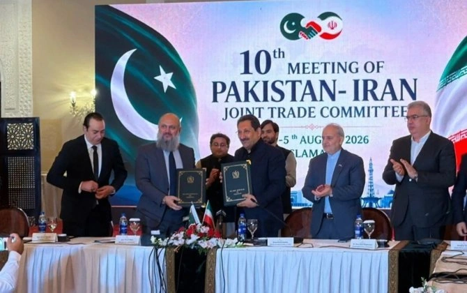 İranla Pakistan arasında 10 milyard dollarlıq ticarəti hədəfləyən memorandum imzalanıb
