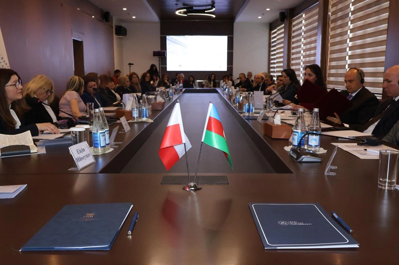 BSU-da “Dil-dialoq məkanı kimi: Azərbaycan - Polşa münasibətləri” mövzusunda konfrans keçirilib - FOTO