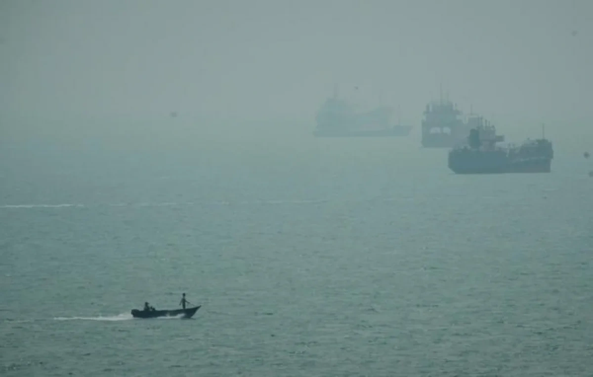 Hörmüz boğazında daha bir tanker vuruldu