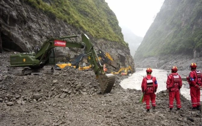 Tibetdə torpaq sürüşməsi nəticəsində 261 əcnəbi itkin düşüb