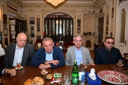 Mədəniyyət naziri Azərbaycan Yazıçılar Birliyinin sədri Anarla görüşüb