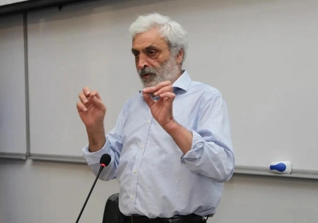 Azərbaycan necə "ağıllı ölkə" ola bilər? - Kembric professorundan üç əsas TƏKLİF