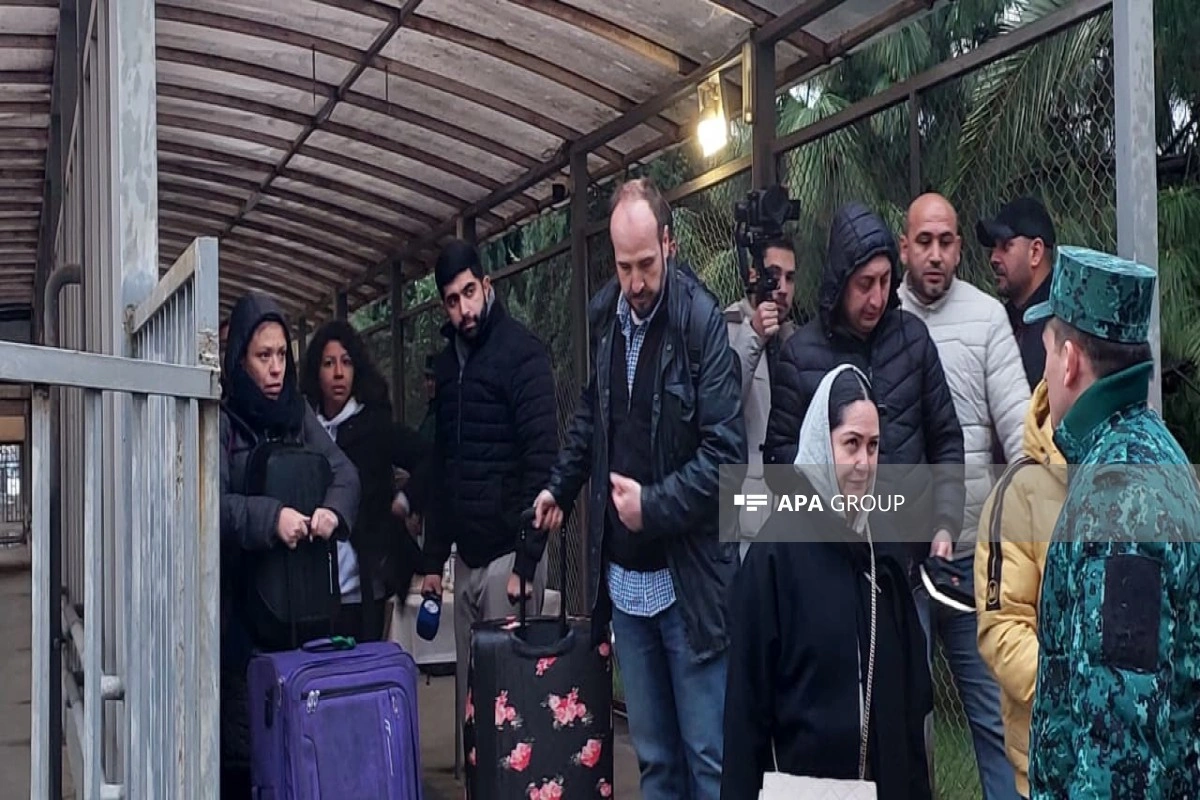Meksika diplomatları İrandan Azərbaycan sərhədi ilə təxliyə olunub - FOTO