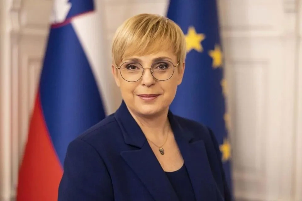 Sloveniya prezidenti avtomobil qəzasında xəsarət alıb