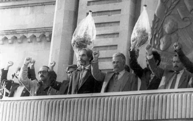 Tanınmış şair və qiraətçi “KQB” müstəntiqlərinə Meydan hərəkatı haqda nə dedilər?..- ARXİV