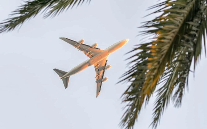 "Pilot "təsadüfən" gələcəyi gördüyünü iddia edib - onun "görüntüsü" sonradan gerçəkləşib" - "Daily Star"