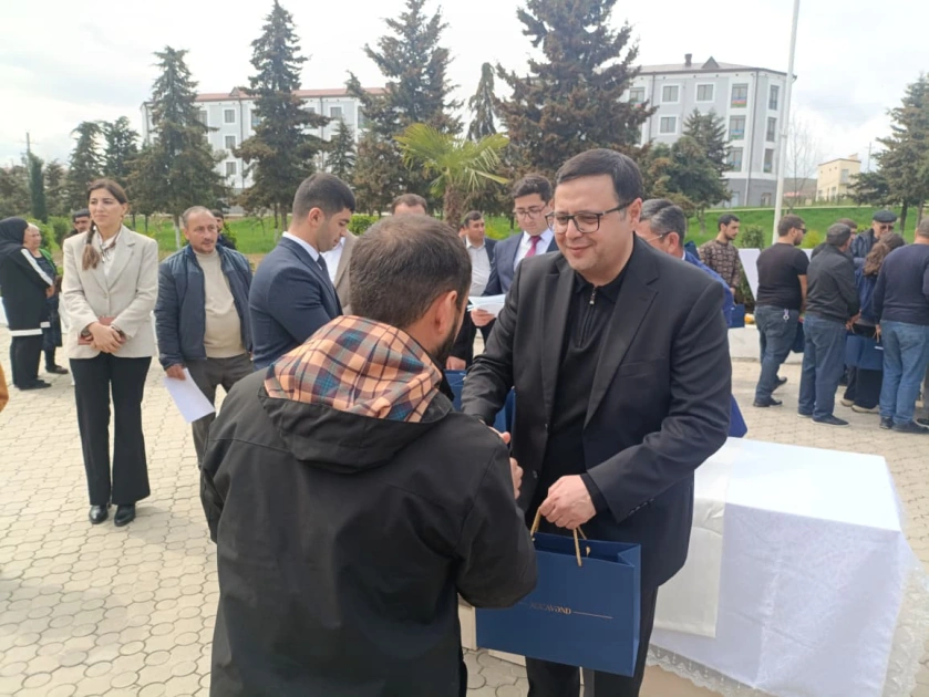 Növbəti köç karvanı Xocavənd şəhərinə çatdı, açarlar təqdim edildi - FOTO