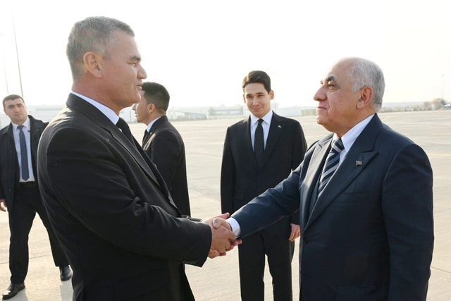 Əli Əsədov Türkmənistanda işgüzar səfərdədir - FOTO