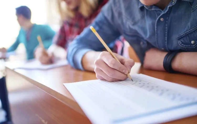 İkinci ixtisas qrupunda neçə plan yeri ayrılıb?